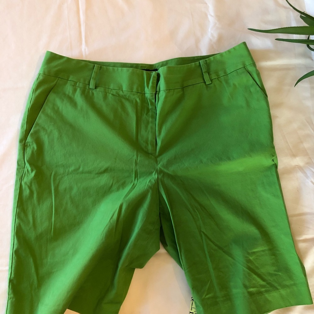 Talbots green Bermuda shorts 14